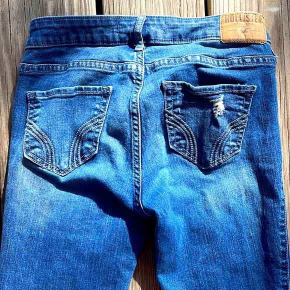 Hollister skinny jeans with holes - Picture 5 of 5